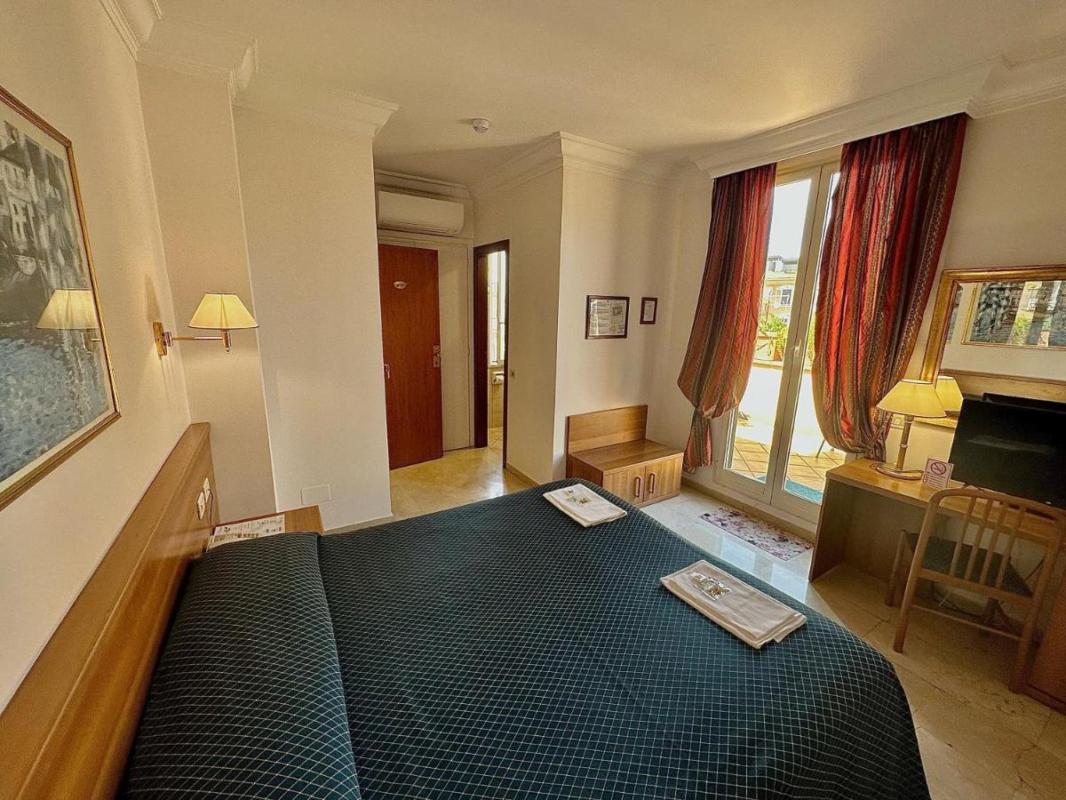Hotel Principe Di Piemonte Rome Bagian luar foto