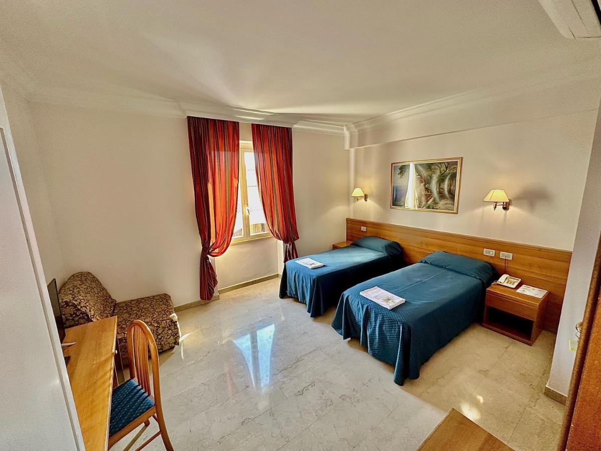 Hotel Principe Di Piemonte Rome Bagian luar foto