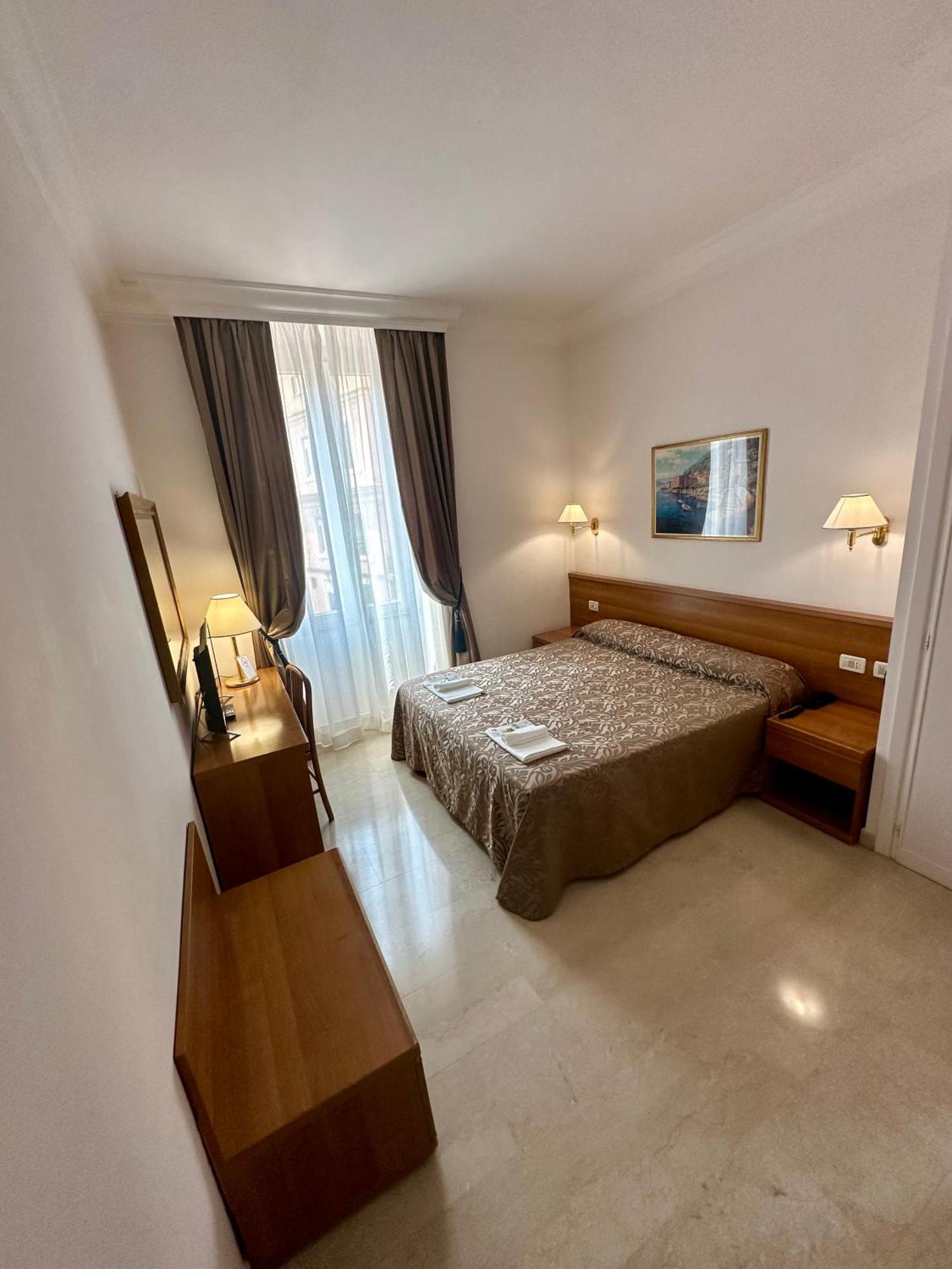 Hotel Principe Di Piemonte Rome Bagian luar foto