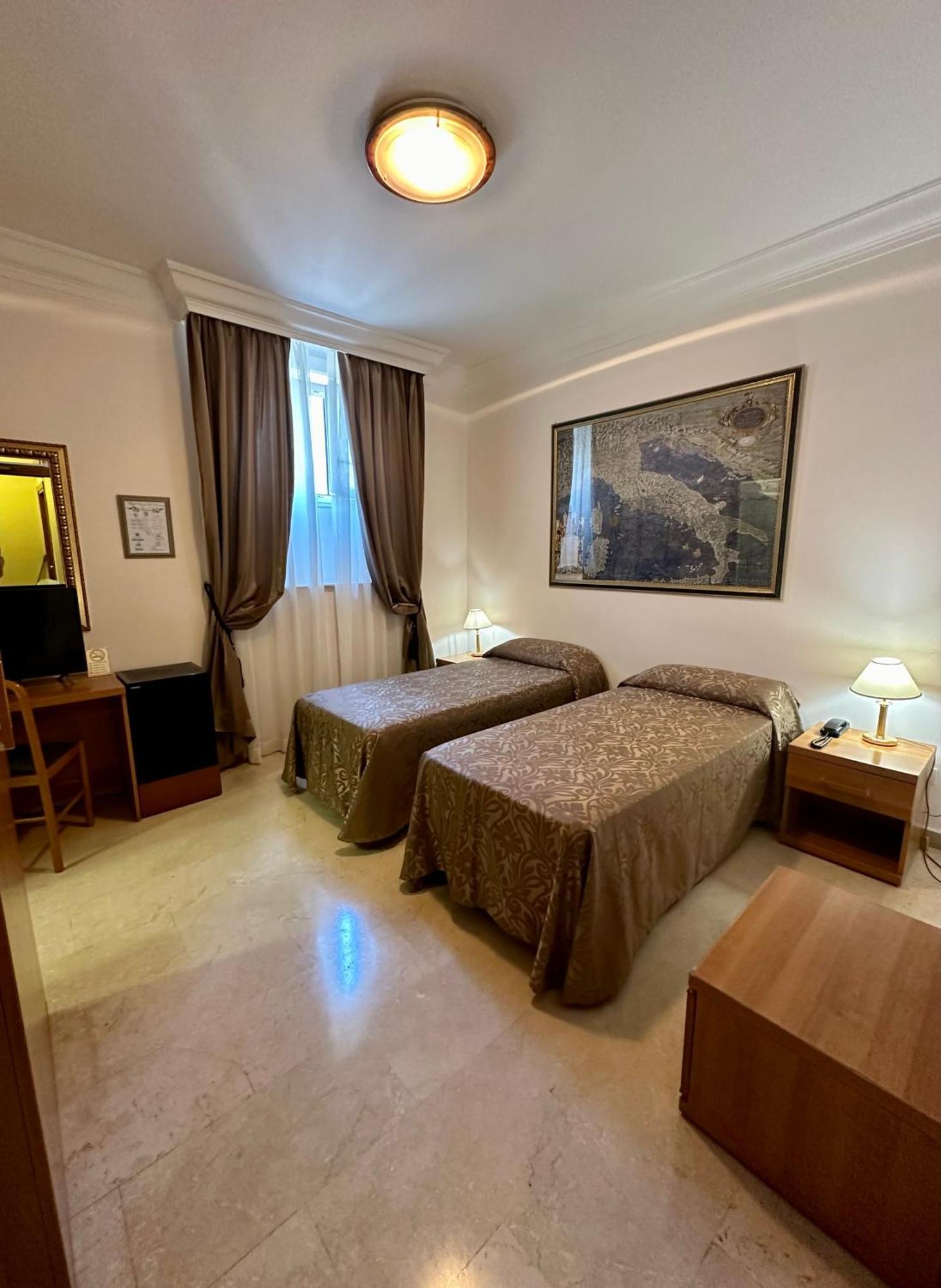 Hotel Principe Di Piemonte Rome Bagian luar foto